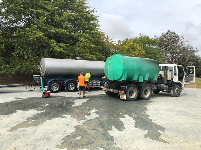 Tanker-to-tanker filling at Wellsford