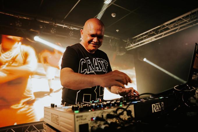 dj-sir-vere-9dNb0 (1)_qu4thwsd.jpg