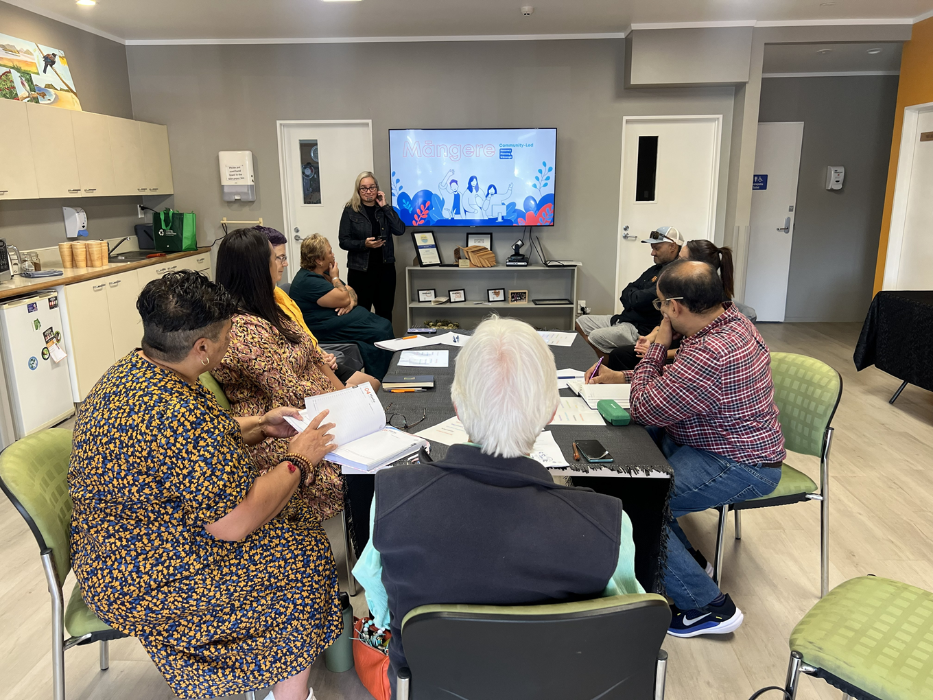 Community members working on the Māngere Stronger Together Recovery Plan.