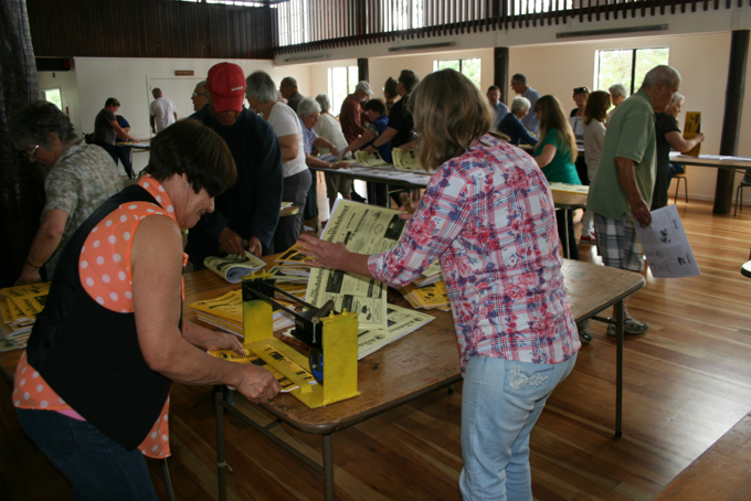 Stapling the Laingholm Roundabout
