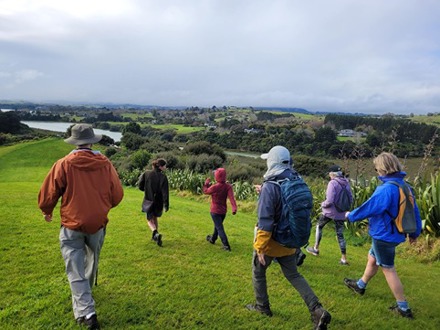 Sub 45 Gudied Walk Hill Top At Mangemangeroa