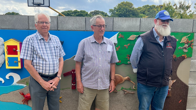 Boomer Shed Volunteers