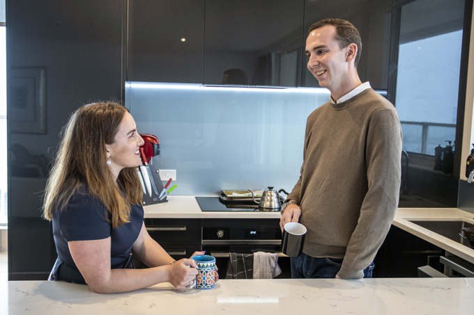 Moving from the countryside to the city (2)