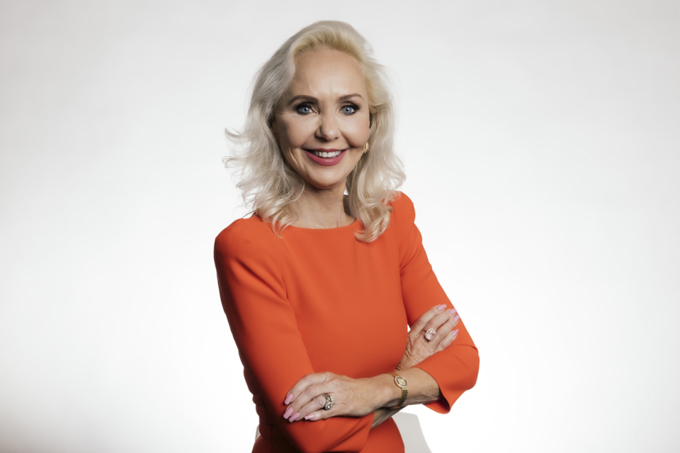 Deputy Mayor Desley Simpson