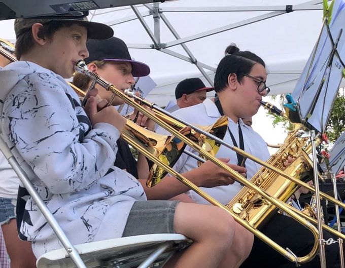 Board chair takes to the stage for Jazz at Nathan Homestead (3)