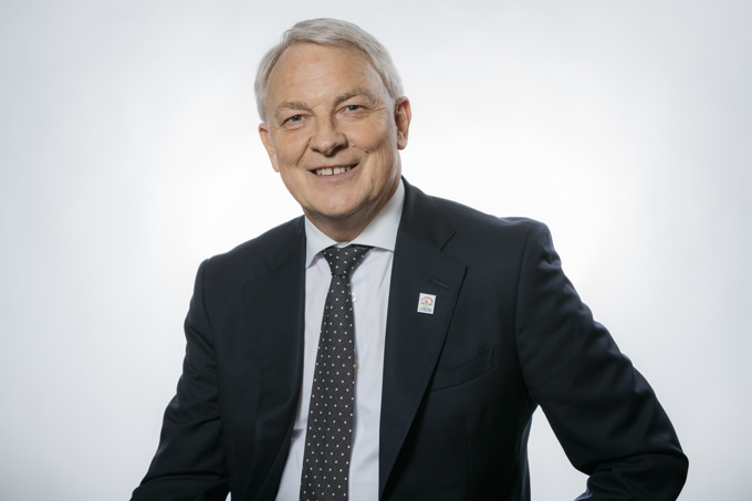 Phil Goff portrait