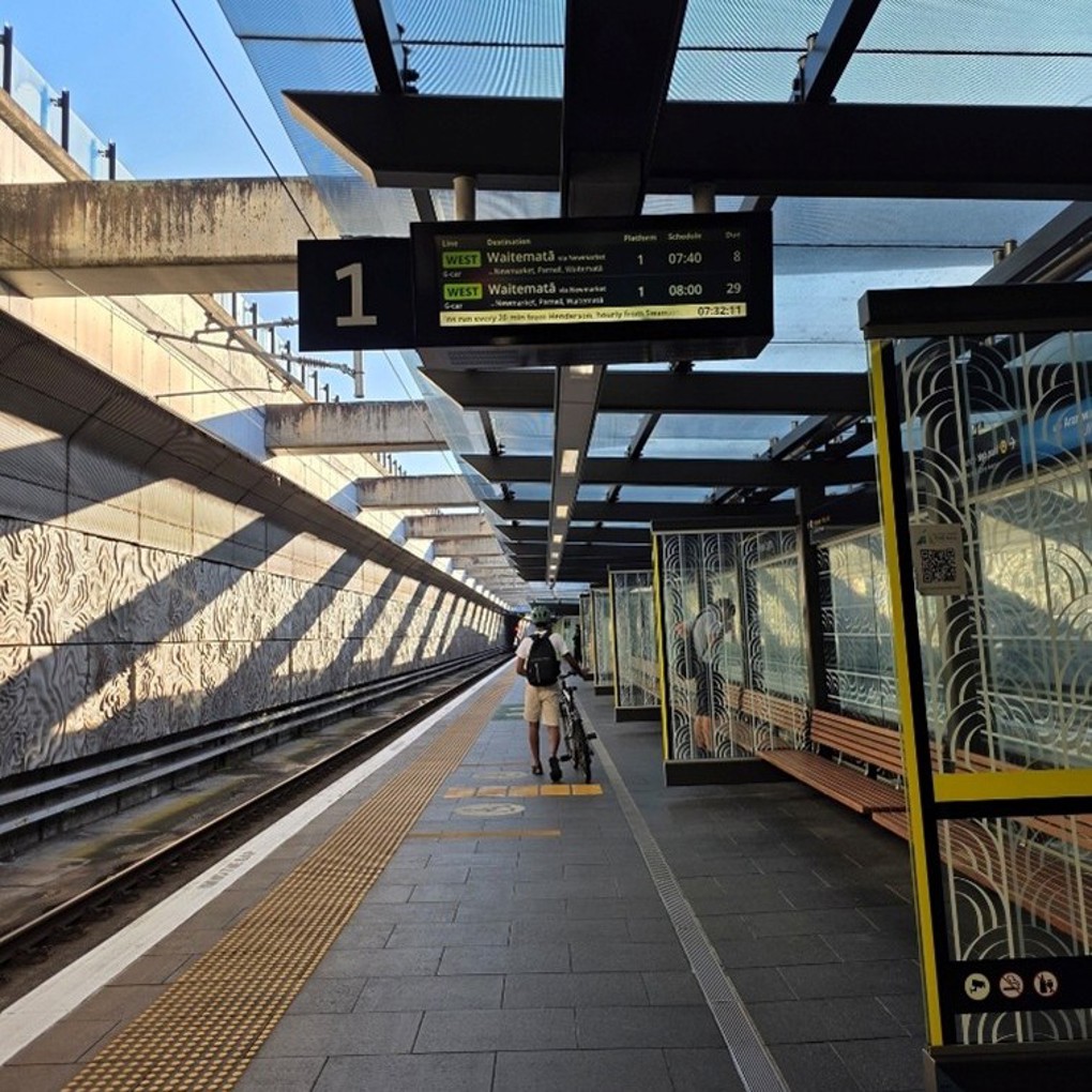 New Lynn Station