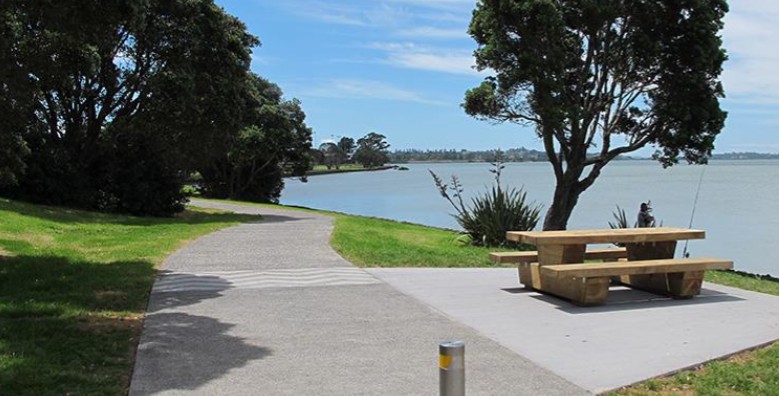 A seaside path in East Tamaki. 