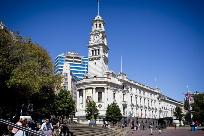 Explore public spaces in Auckland central