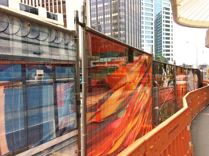 Photos add splash of colour to city rail link 2