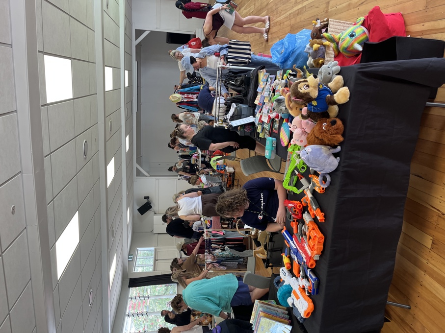 Gently Loved Markets Big Kids!