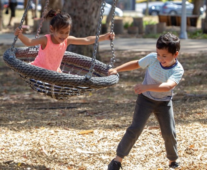 Franklin community helps shape playground