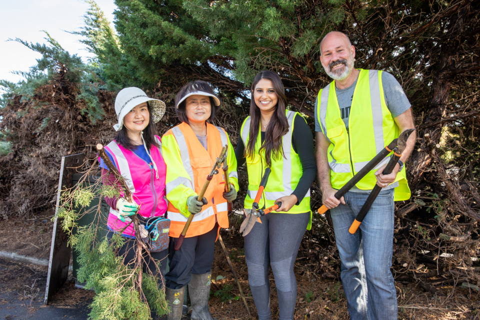 Ruth Kuo and Cheng Goh with Auckland Council staff