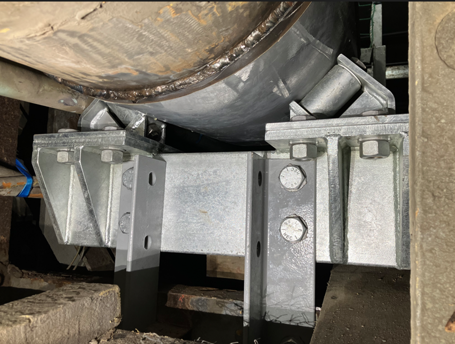 Roller supports and bearing plates: Over the next three months Watercare will replace several roller supports and bearing plates as well as repair corroded sections of the pipeline.