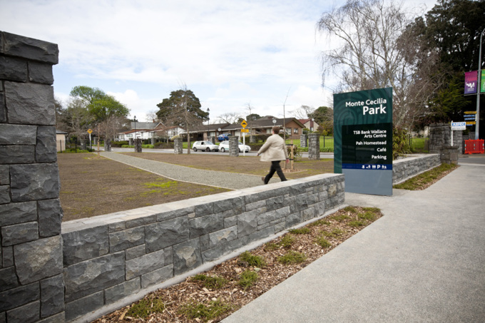 Park 1 38-109044.jpg