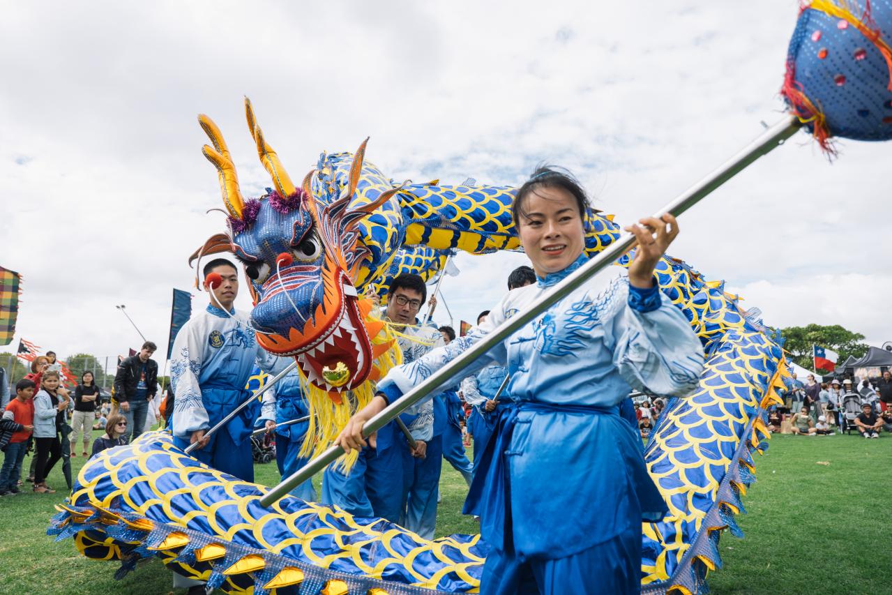 Chinese dragon perfomers.