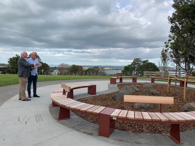Churchill Lookout, locating view points