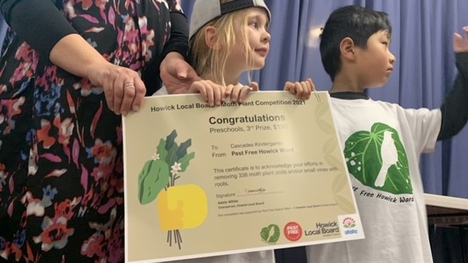 Howick Moth Pod Competition 6