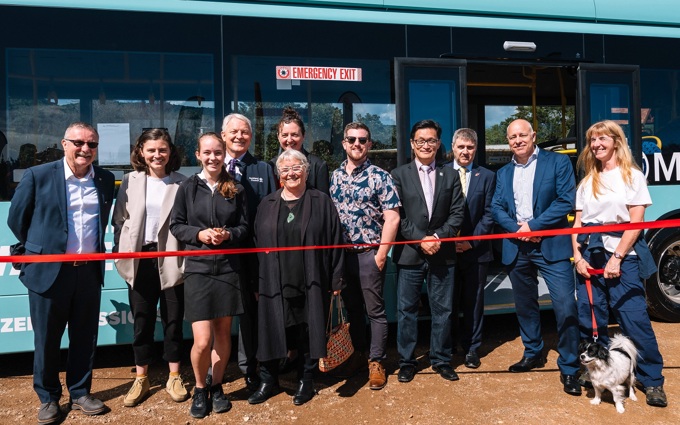 Auckland Transport and Fullers360 launch Auckland’s first electric bus fleet on Waiheke Island (2)
