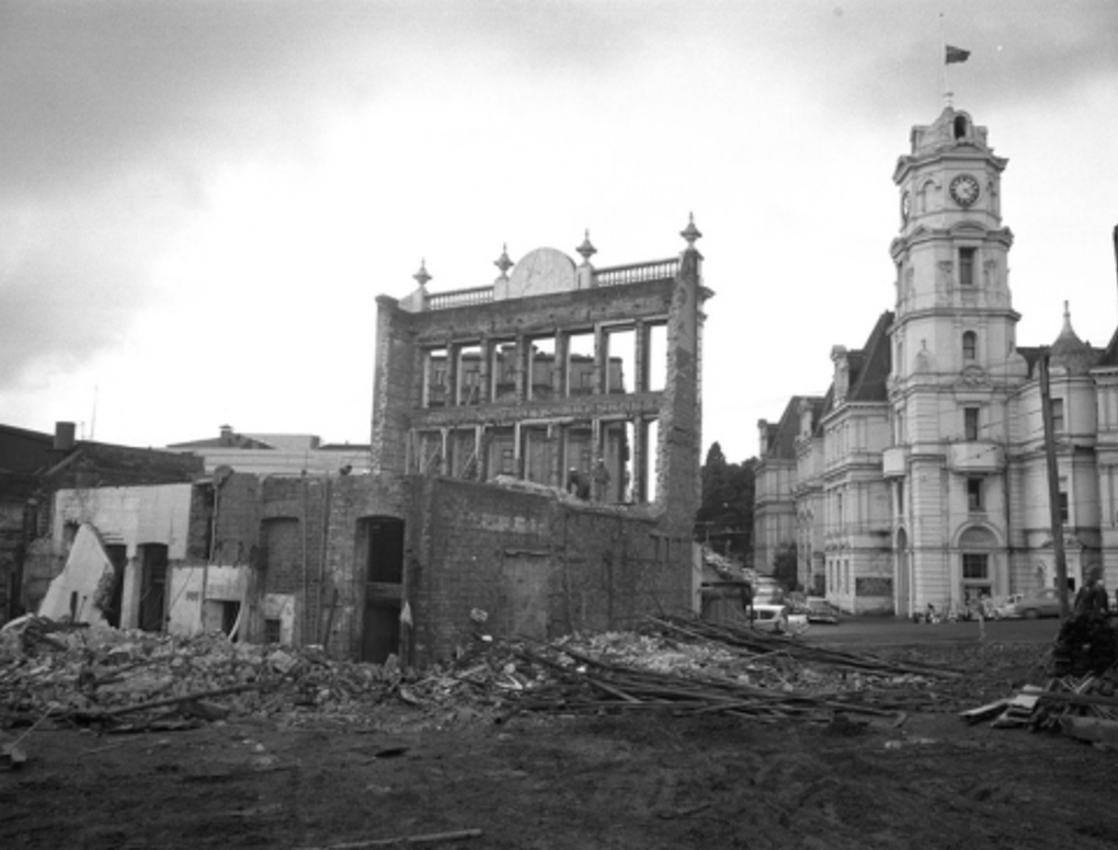 Response 71 Turning The Pages The History And Social Importance Of The Auckland Public Library