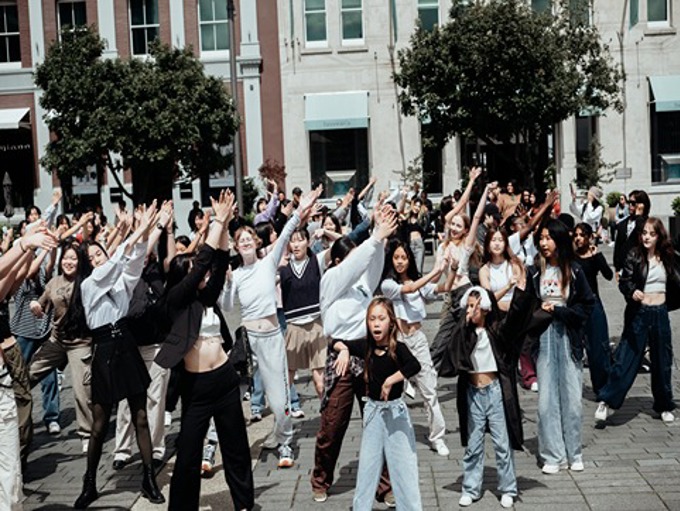 24 K Pop In The Square