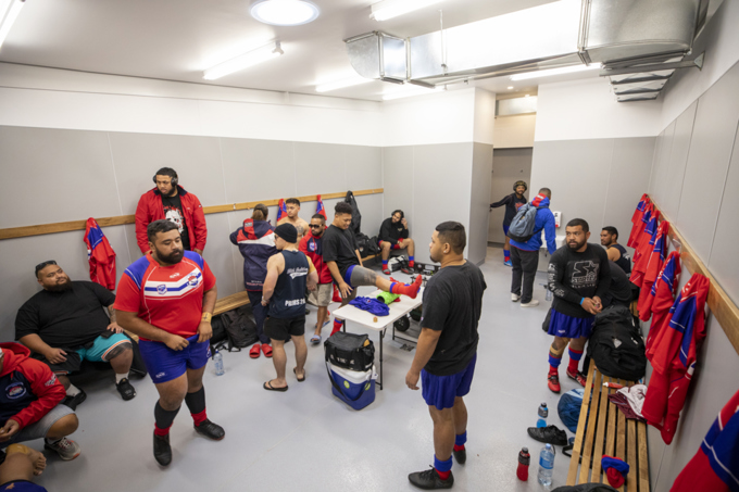 38 391853 Club Rooms