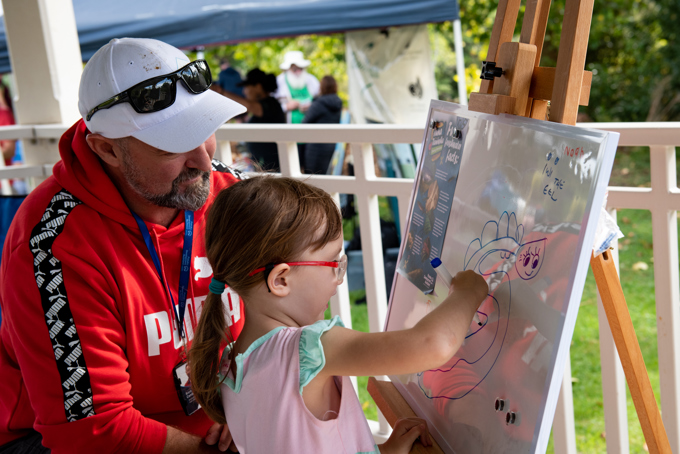 Tickling tuna (eels) at Freshwater Frenzy (6)