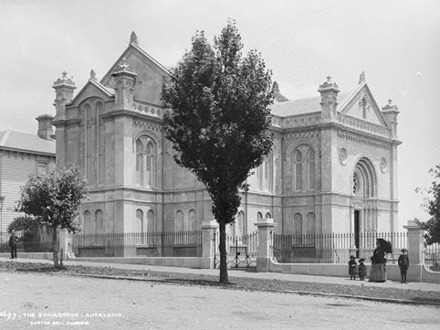 Sub 9 Waliking Tour Of Historic Jewish Auckland