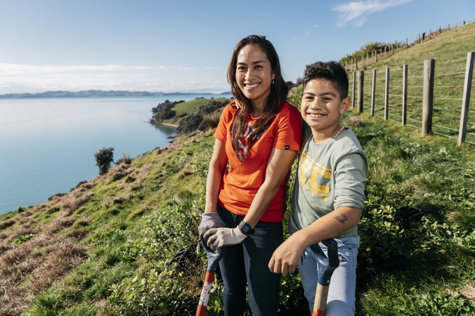 Auckland Council endorses Mayor Phil Goff’s Emergency Budget proposal