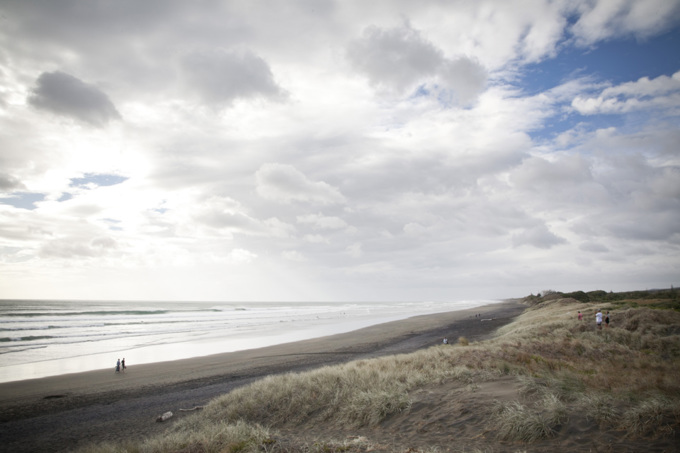 Coast Road access to Te Oneone Rangatira / Muriwai beach