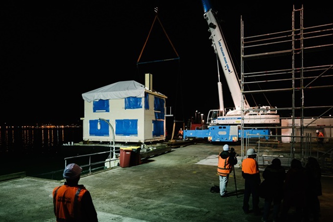 Precious cargo lands safely on Queens Wharf (2)