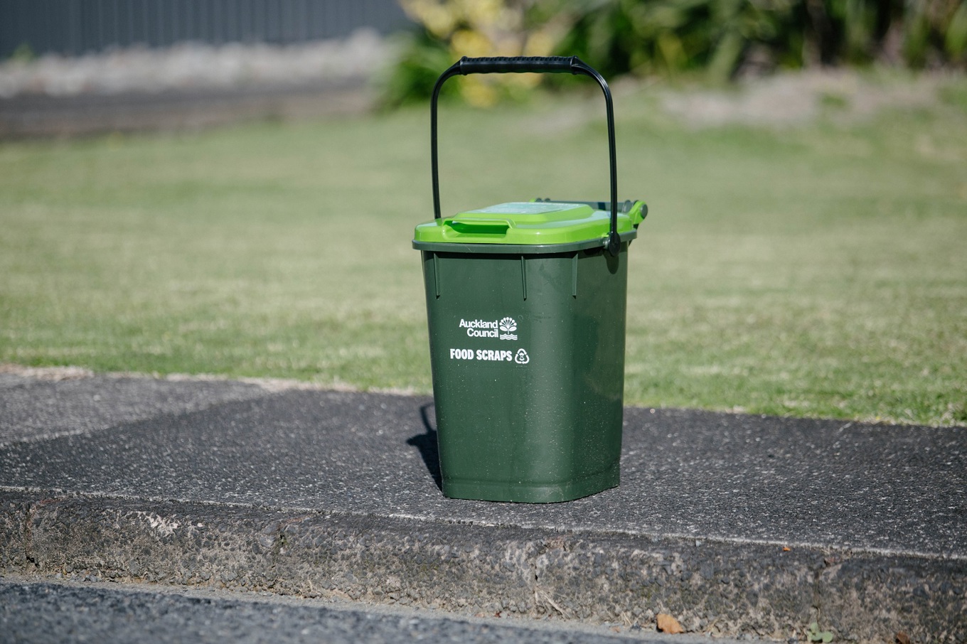 Food scraps to find new home in your new bin OurAuckland