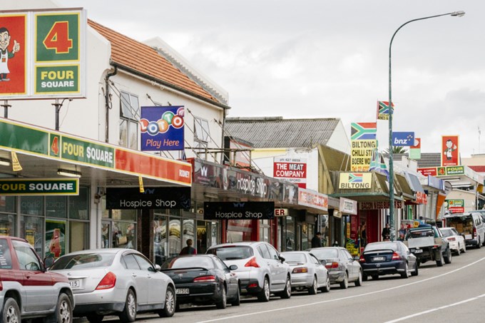 Council to consult Aucklanders over Easter Sunday trading