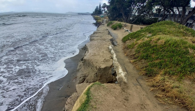20220413 Orewa Coastal Slip