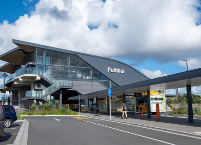 Puhinui station