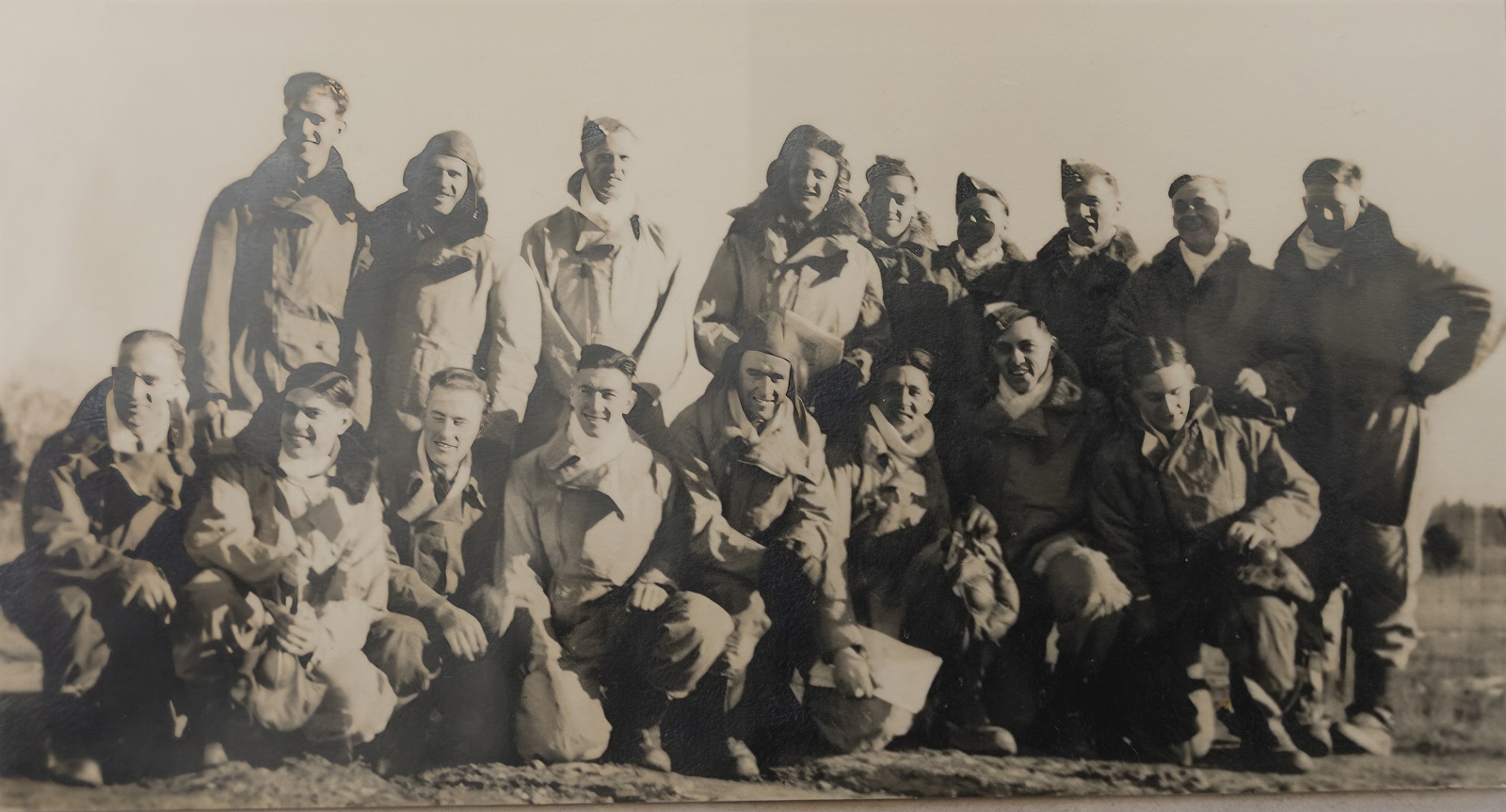 Des and his fellow air force trainees. Two of his friends were killed training to be pilots.
