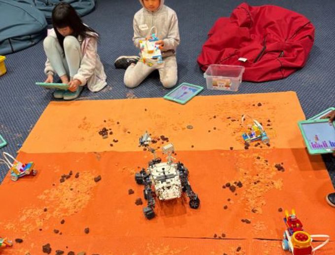 Robotics workshops at Stardome Auckland. 480x365_b1sdqxk0.jpg
